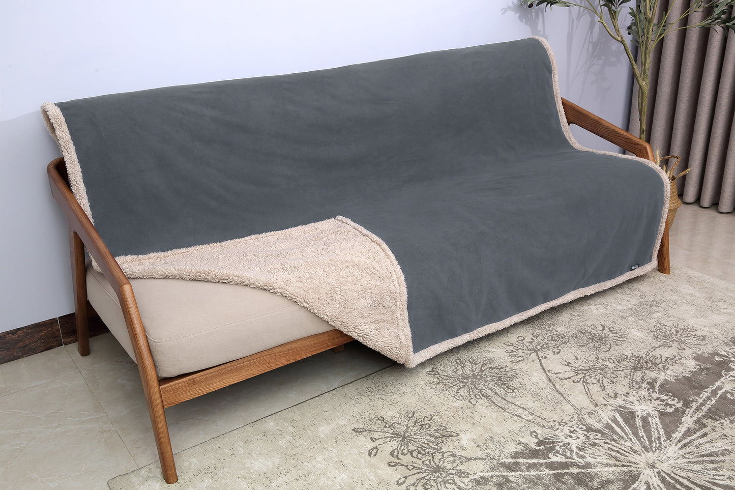Waterproof Blanket, Reversible 80”X60”