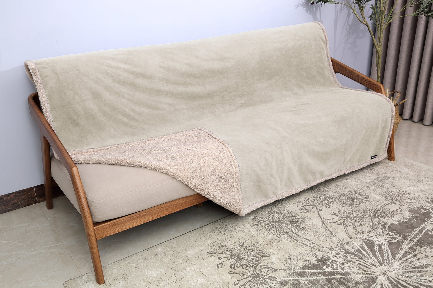 Waterproof Blanket, Reversible 80”X60”