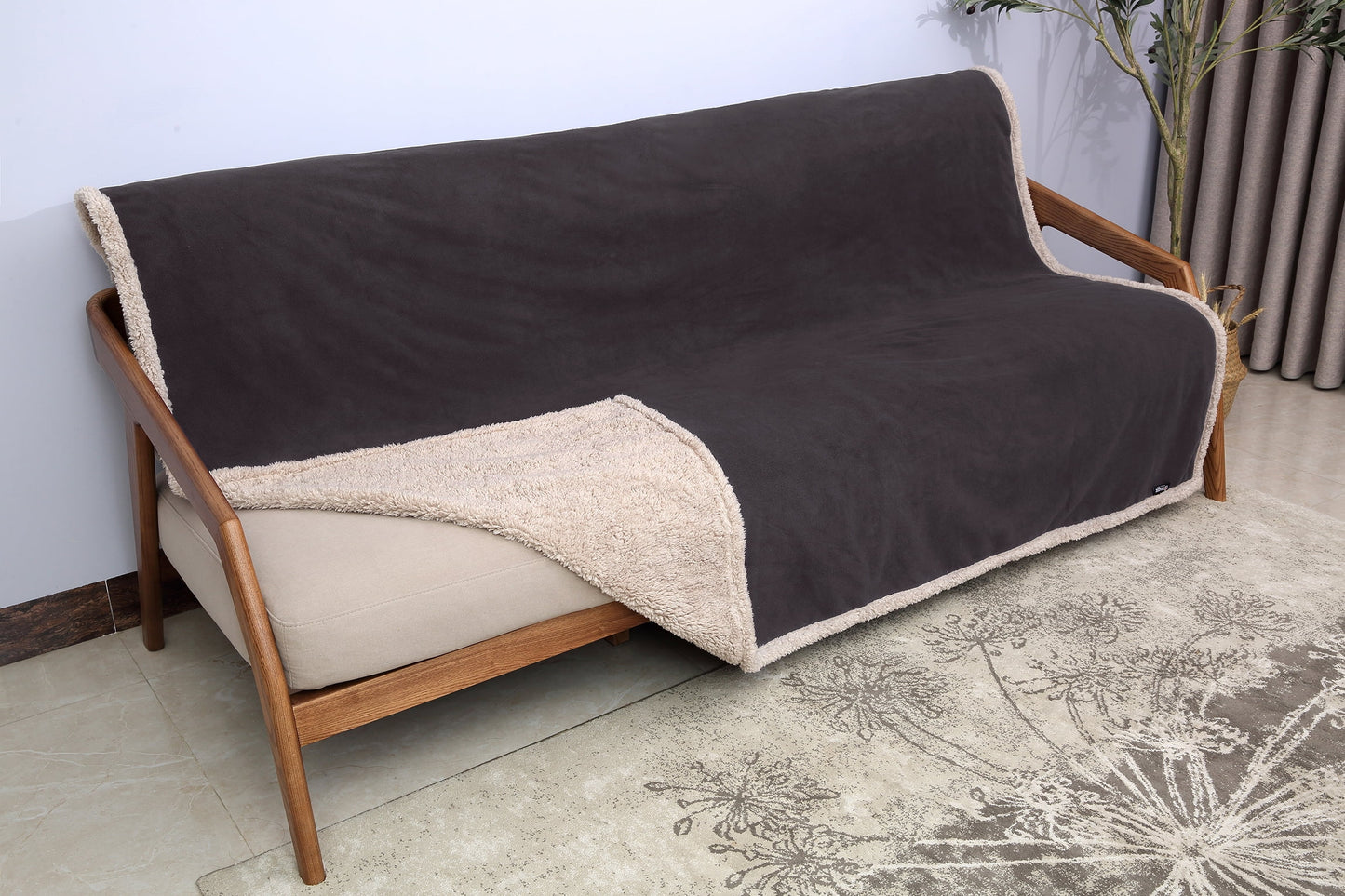 Waterproof Blanket, Reversible 80”X60”